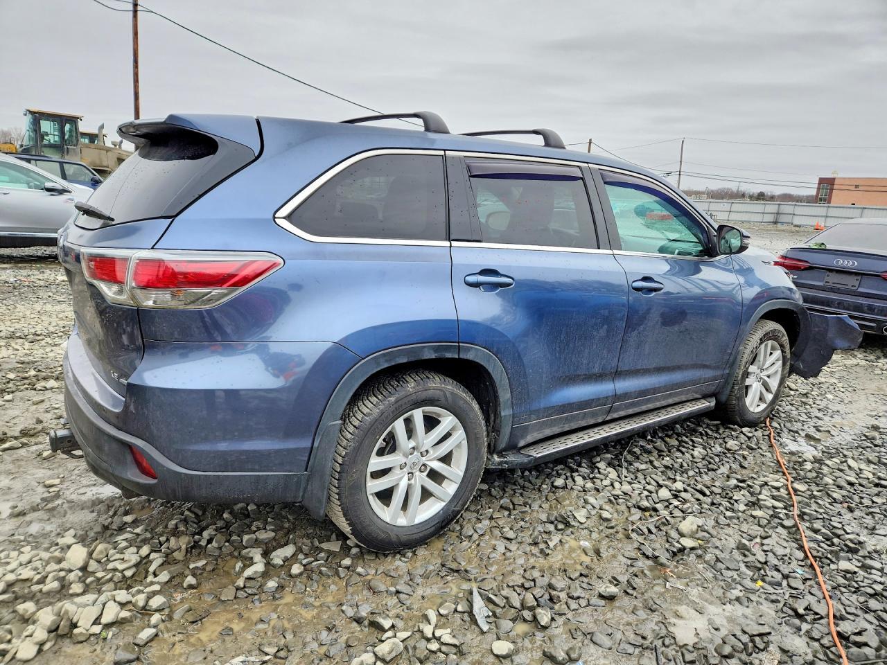 2015 TOYOTA HIGHLANDER