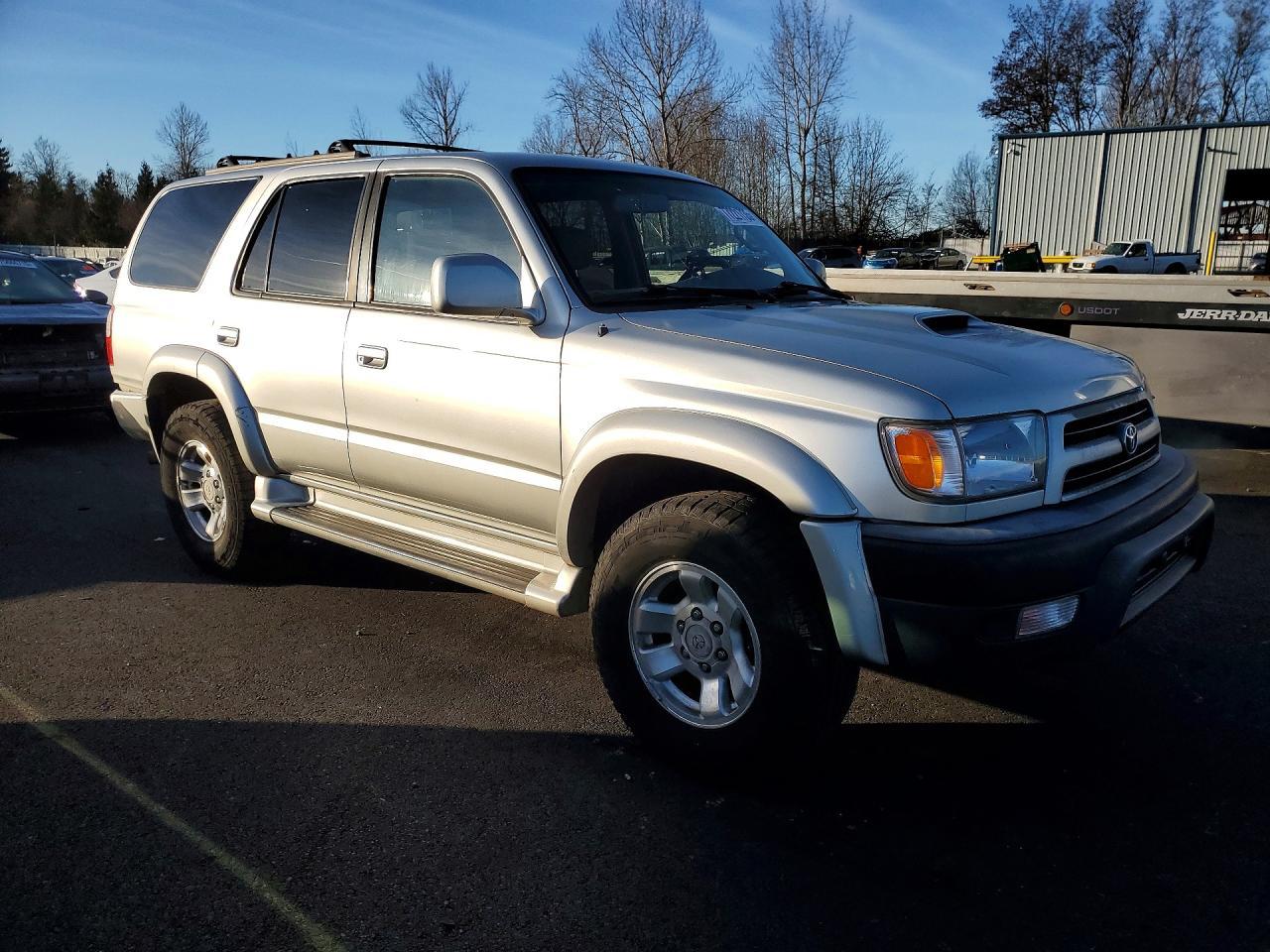2000 TOYOTA 4Runner