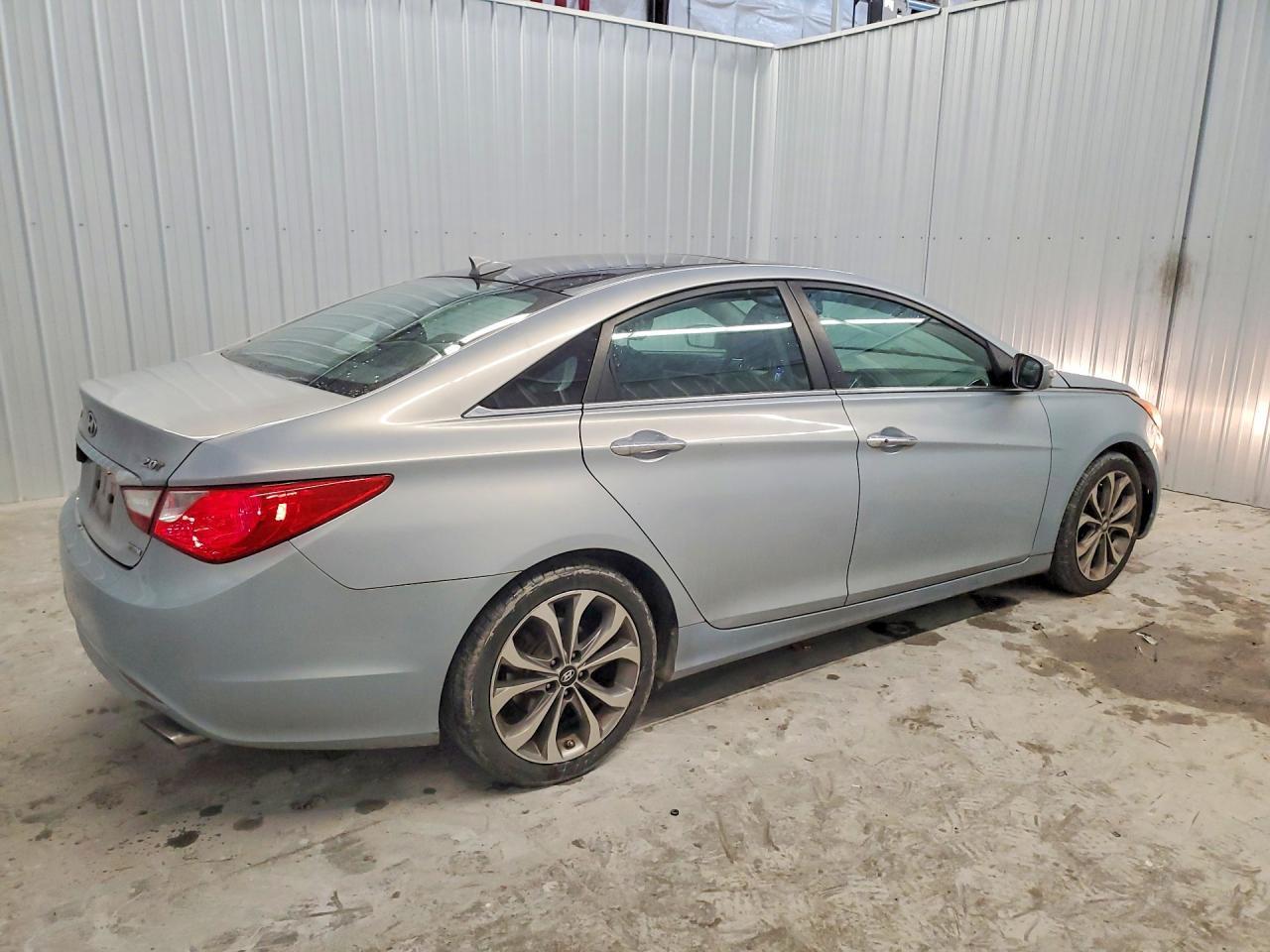 2013 HYUNDAI SONATA