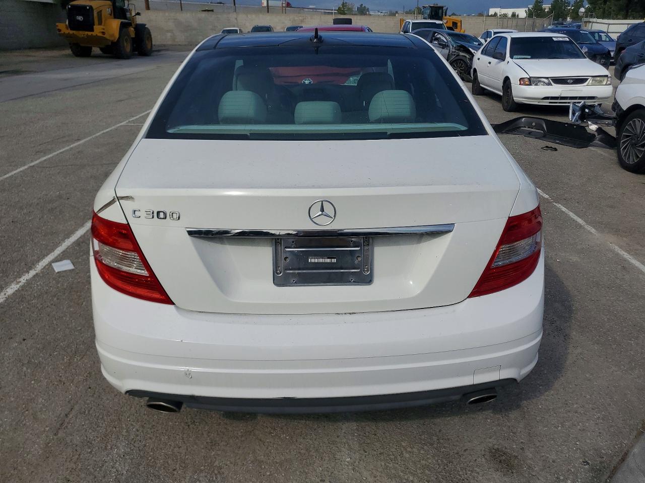 2011 MERCEDES-BENZ C-CLASS