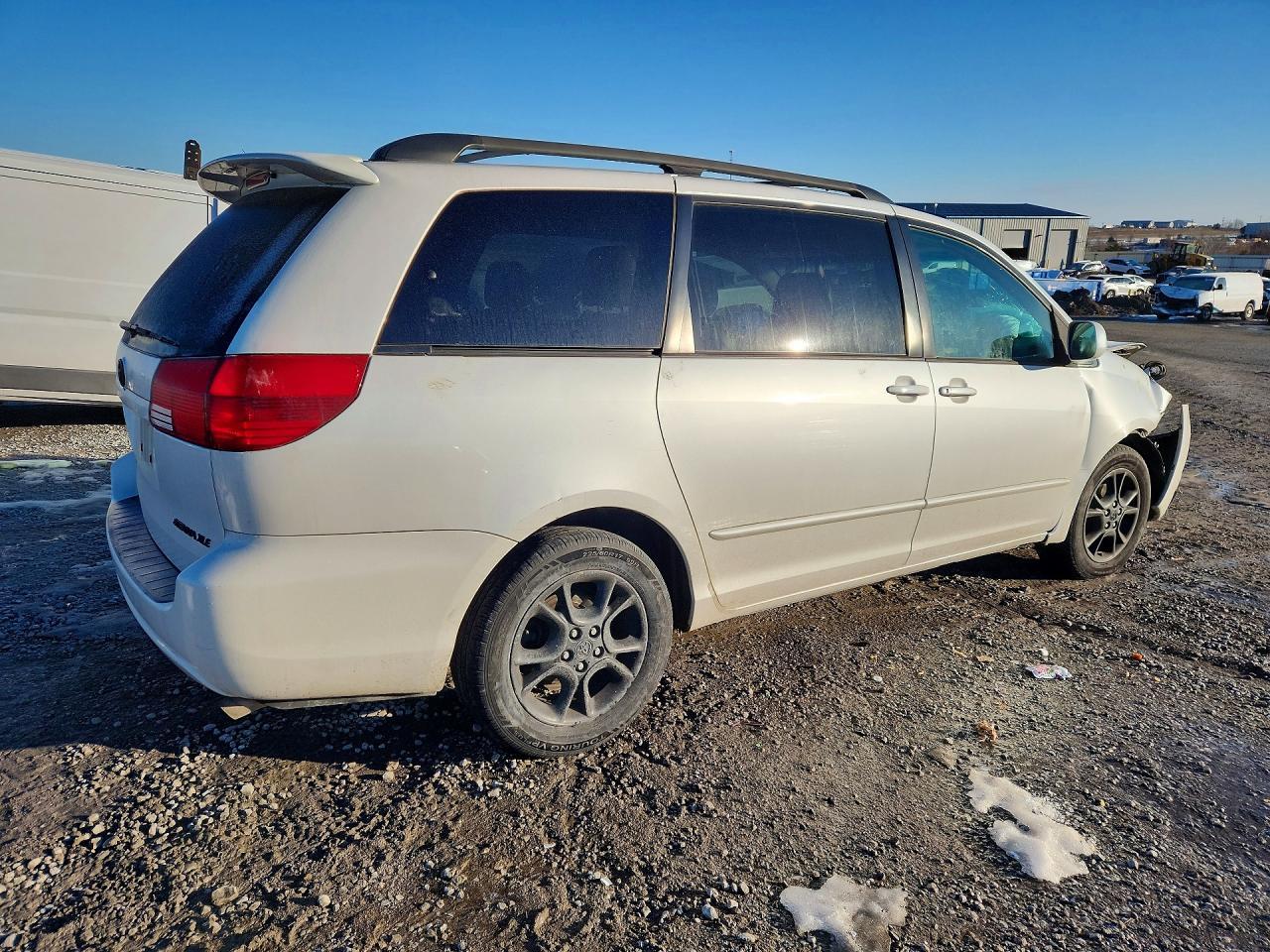 2005 TOYOTA SIENNA