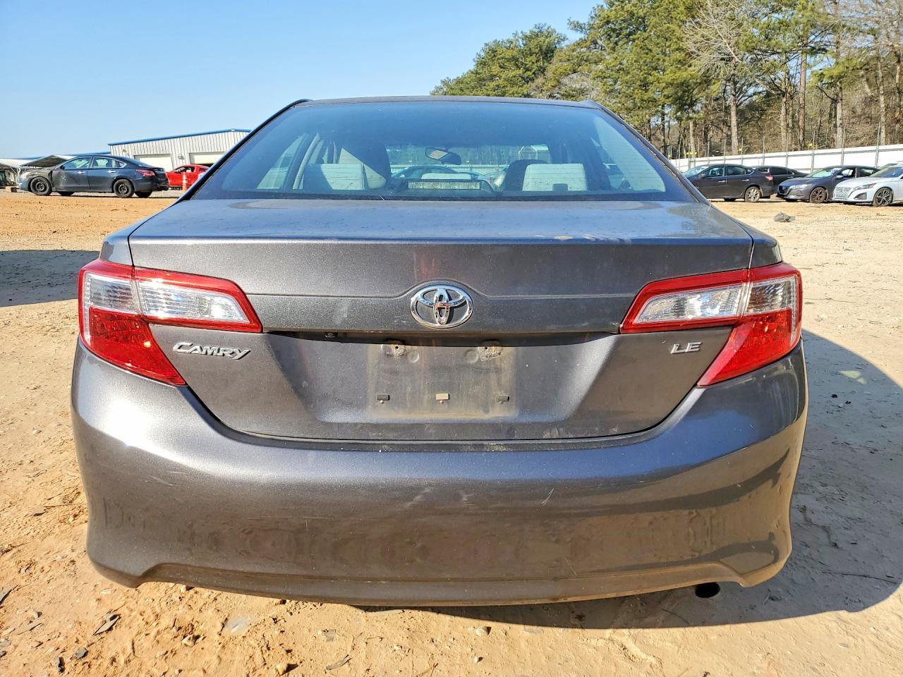 2014 TOYOTA CAMRY