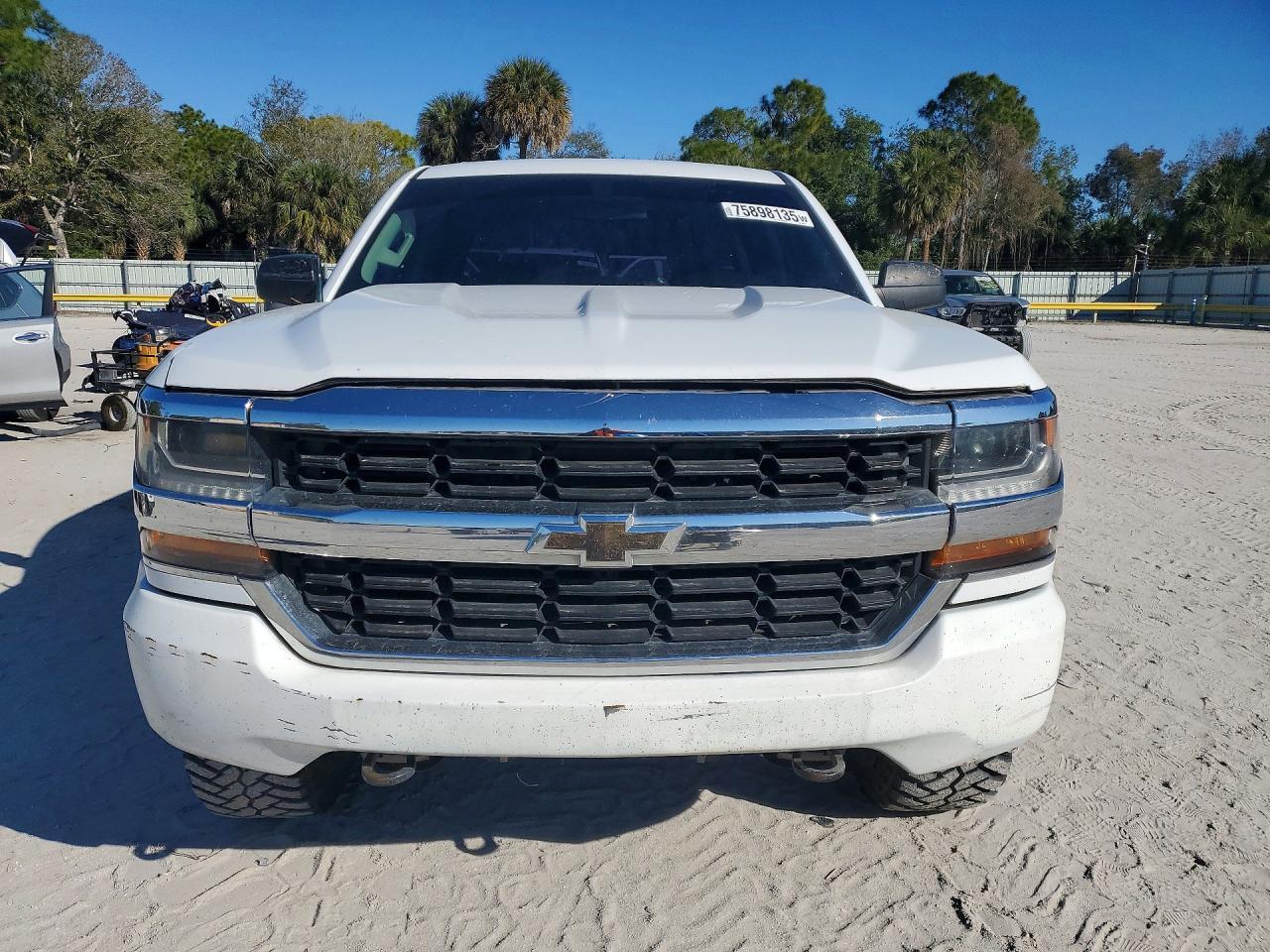 2017 CHEVROLET Silverado