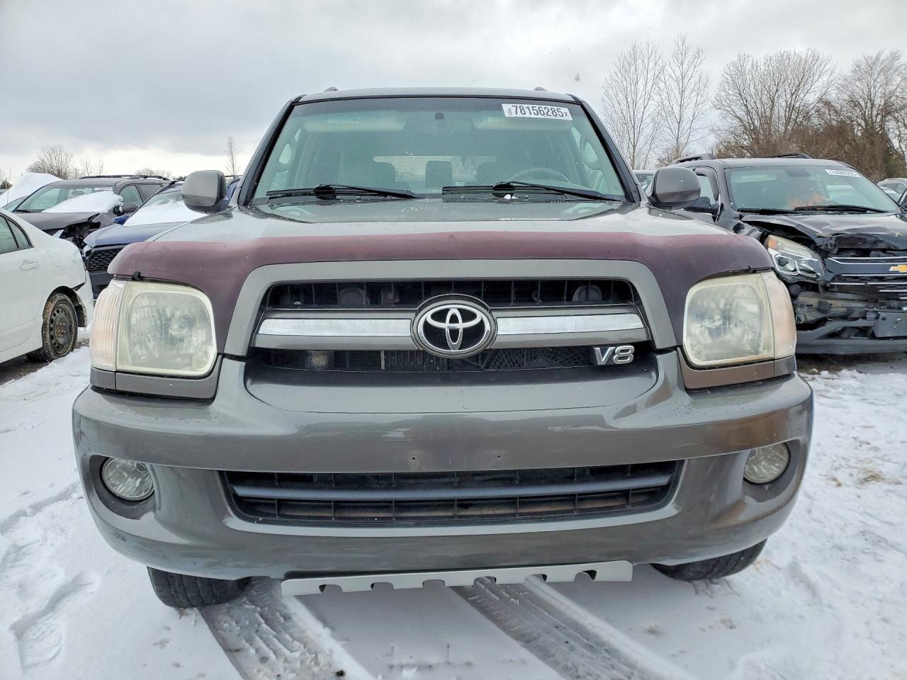 2005 TOYOTA Sequoia