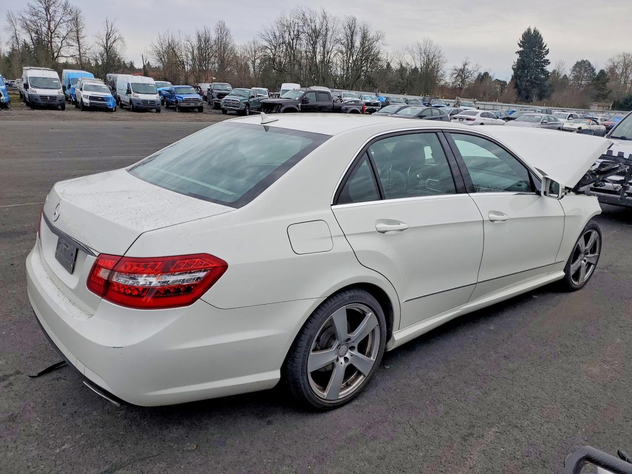 2010 MERCEDES-BENZ E-Class