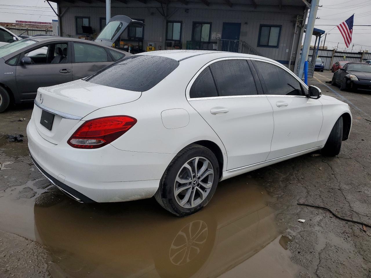 2017 MERCEDES-BENZ C-CLASS