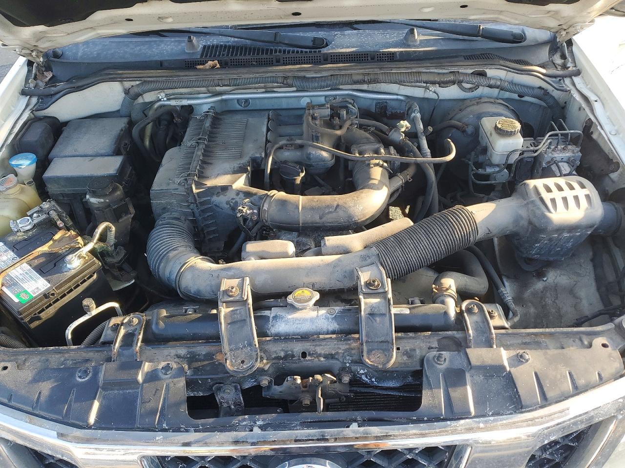 2012 NISSAN Frontier