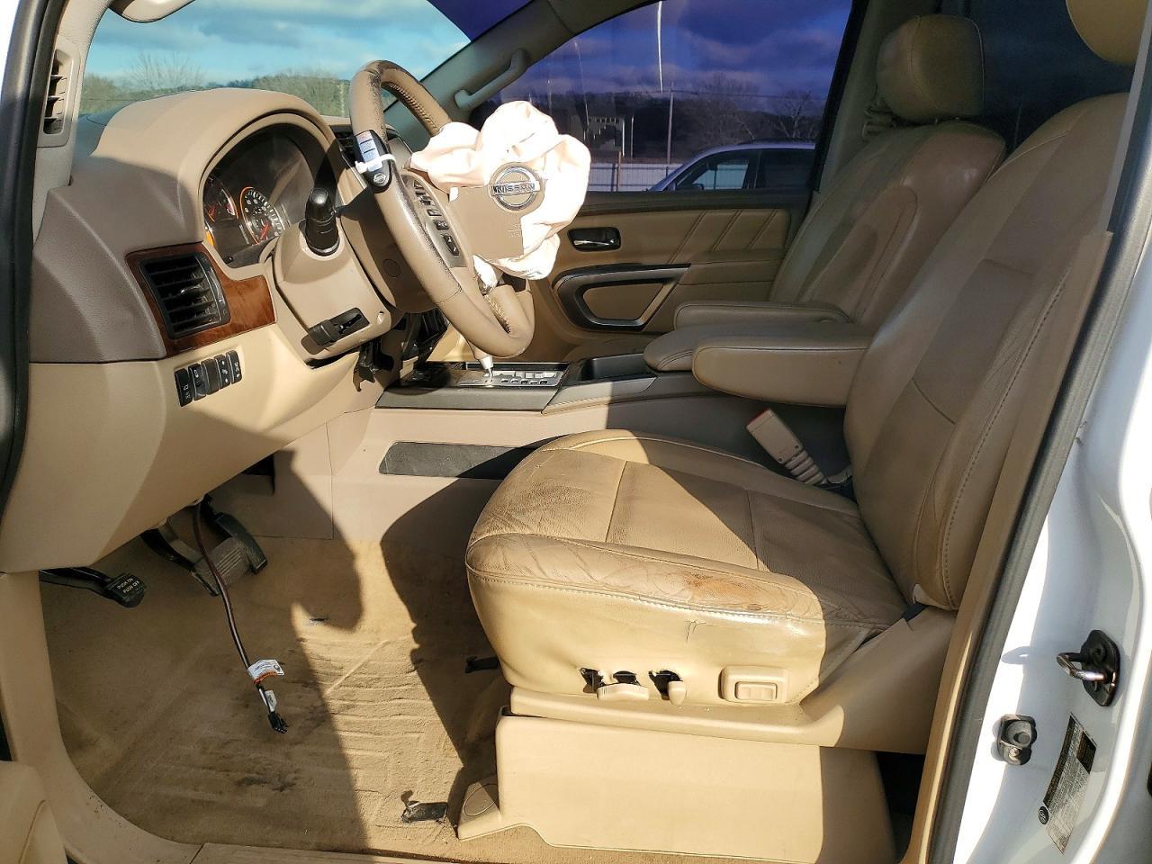 2015 NISSAN Armada