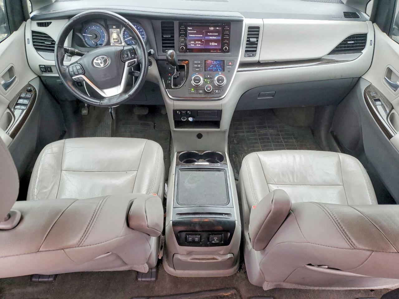 2018 TOYOTA SIENNA
