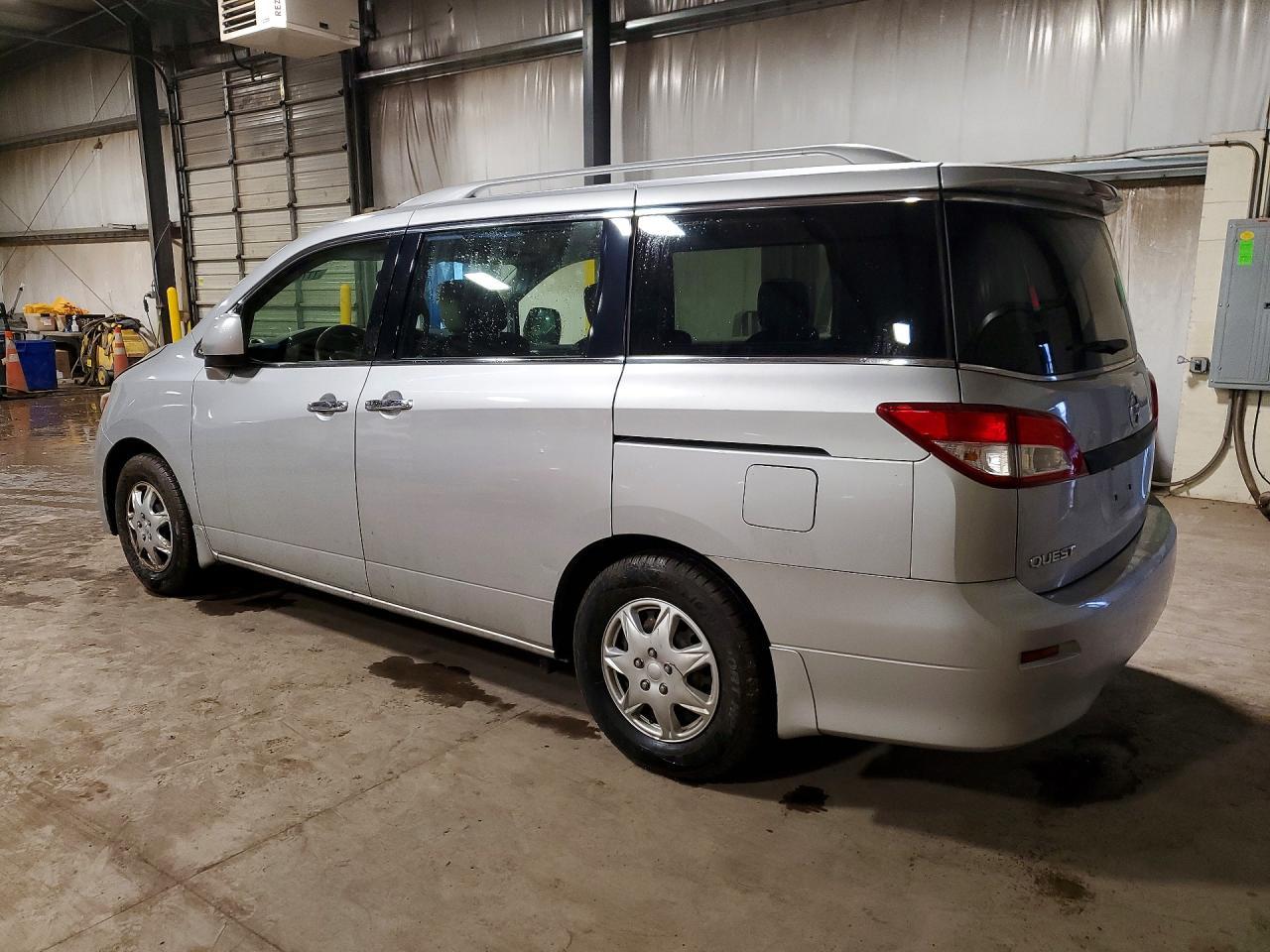 2014 NISSAN Quest