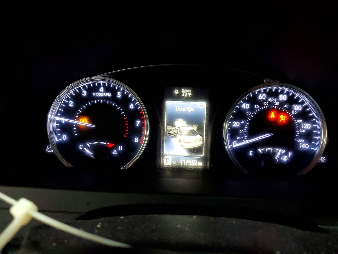 2016 TOYOTA CAMRY
