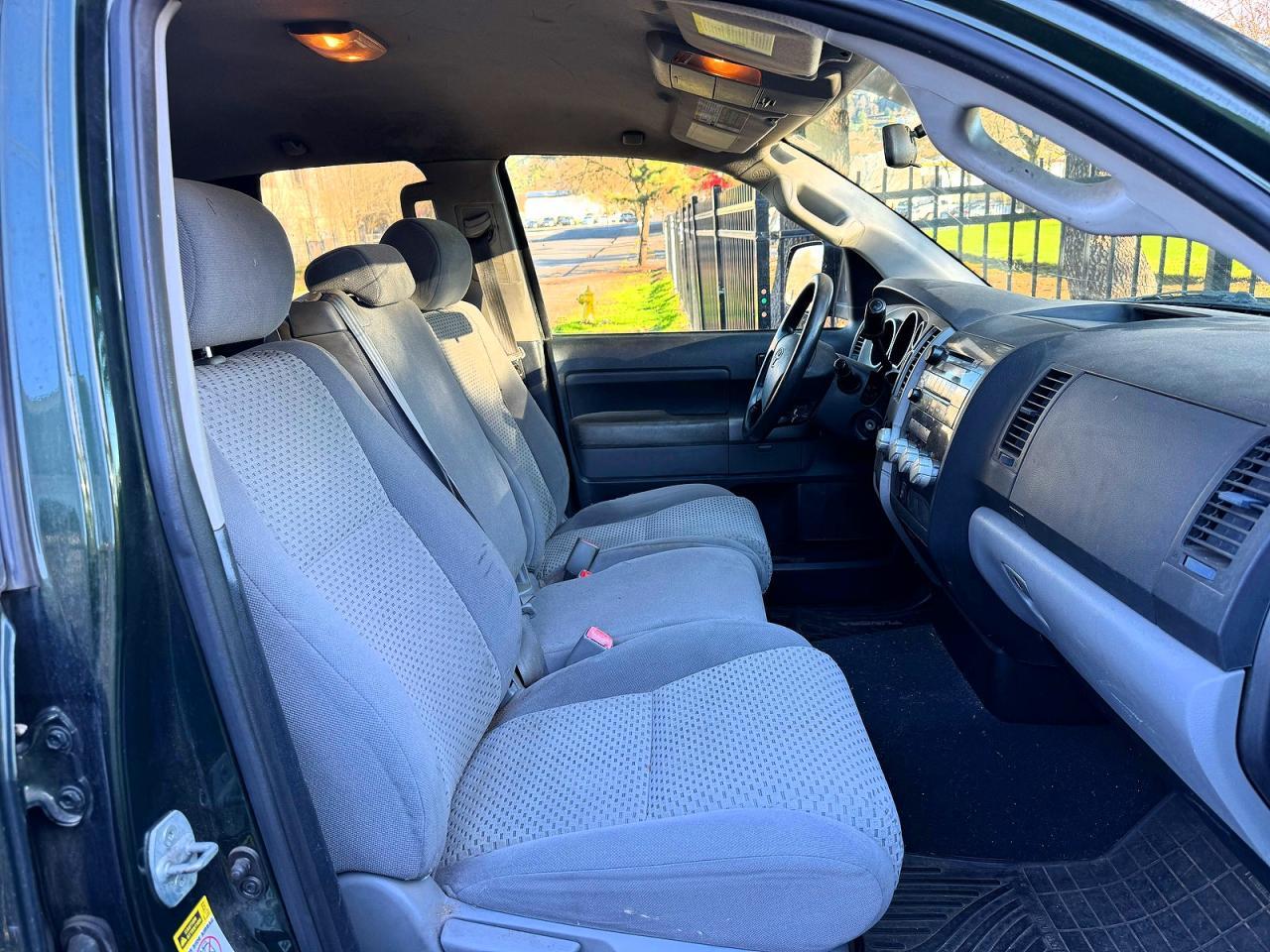 2012 TOYOTA TUNDRA