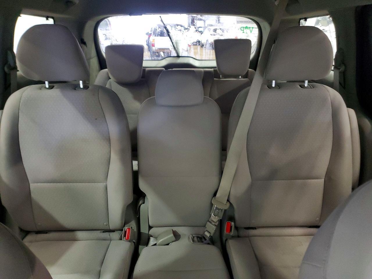 2016 KIA SEDONA