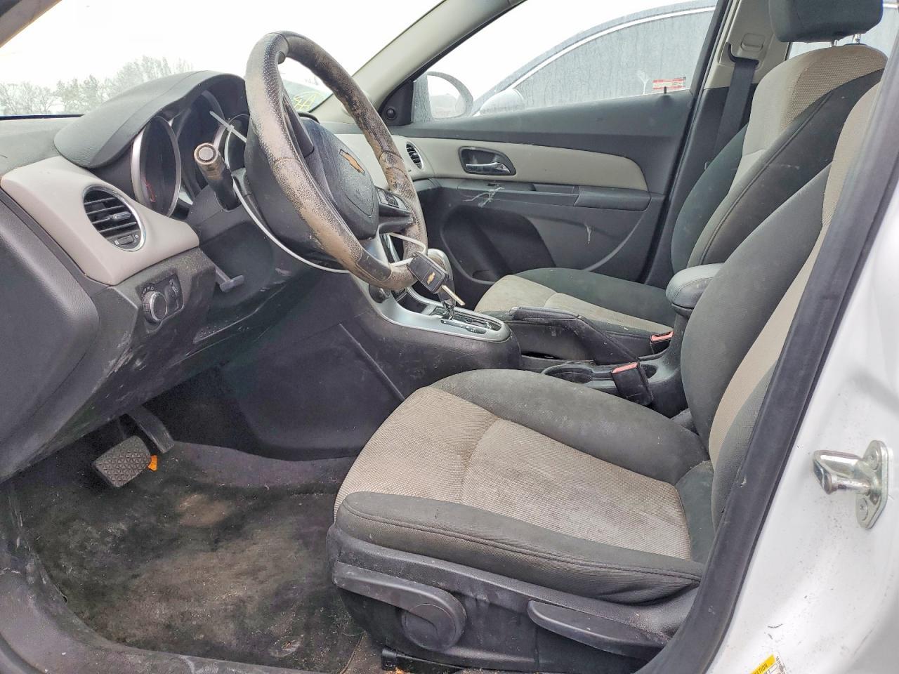 2011 CHEVROLET CRUZE