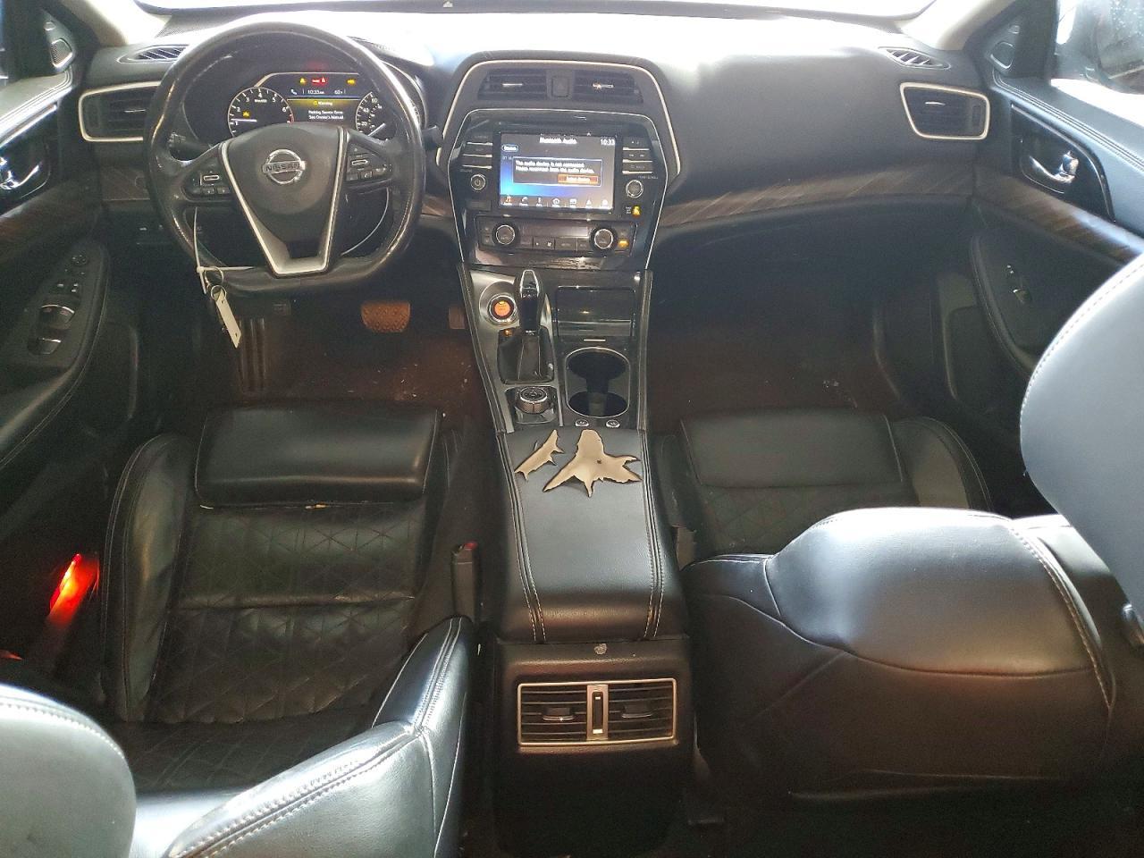 2016 NISSAN Maxima