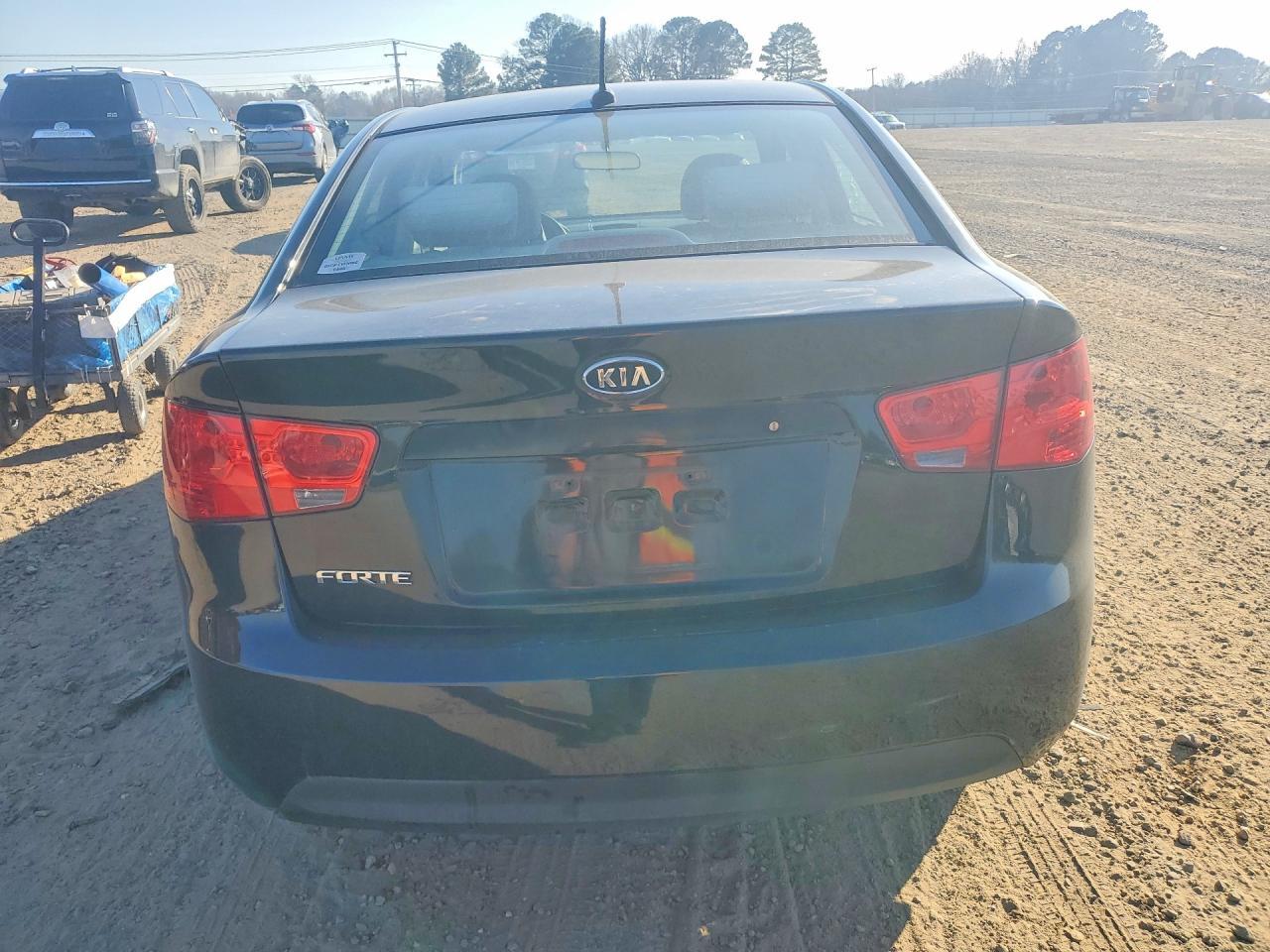 2013 KIA FORTE