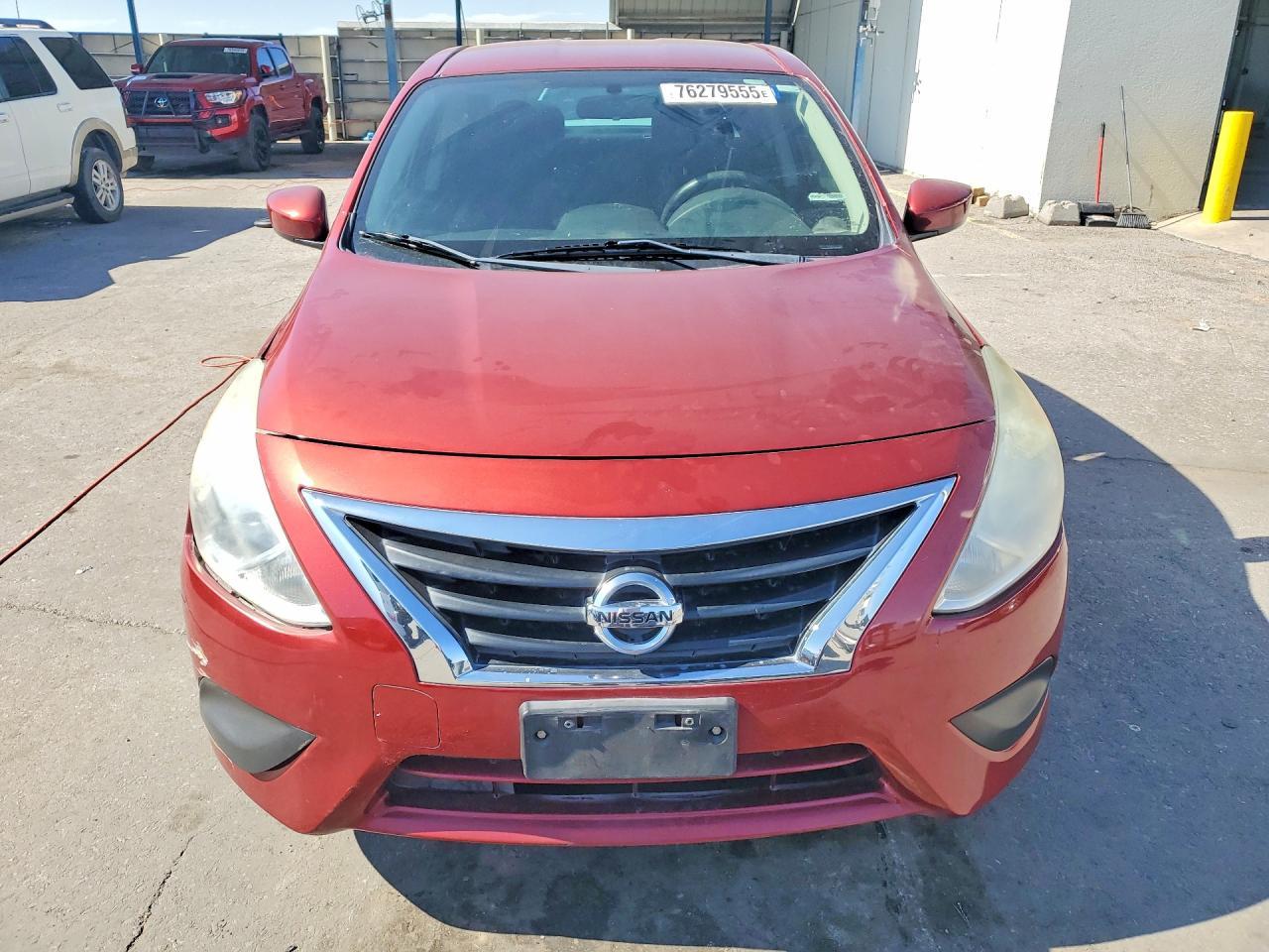 2016 NISSAN VERSA