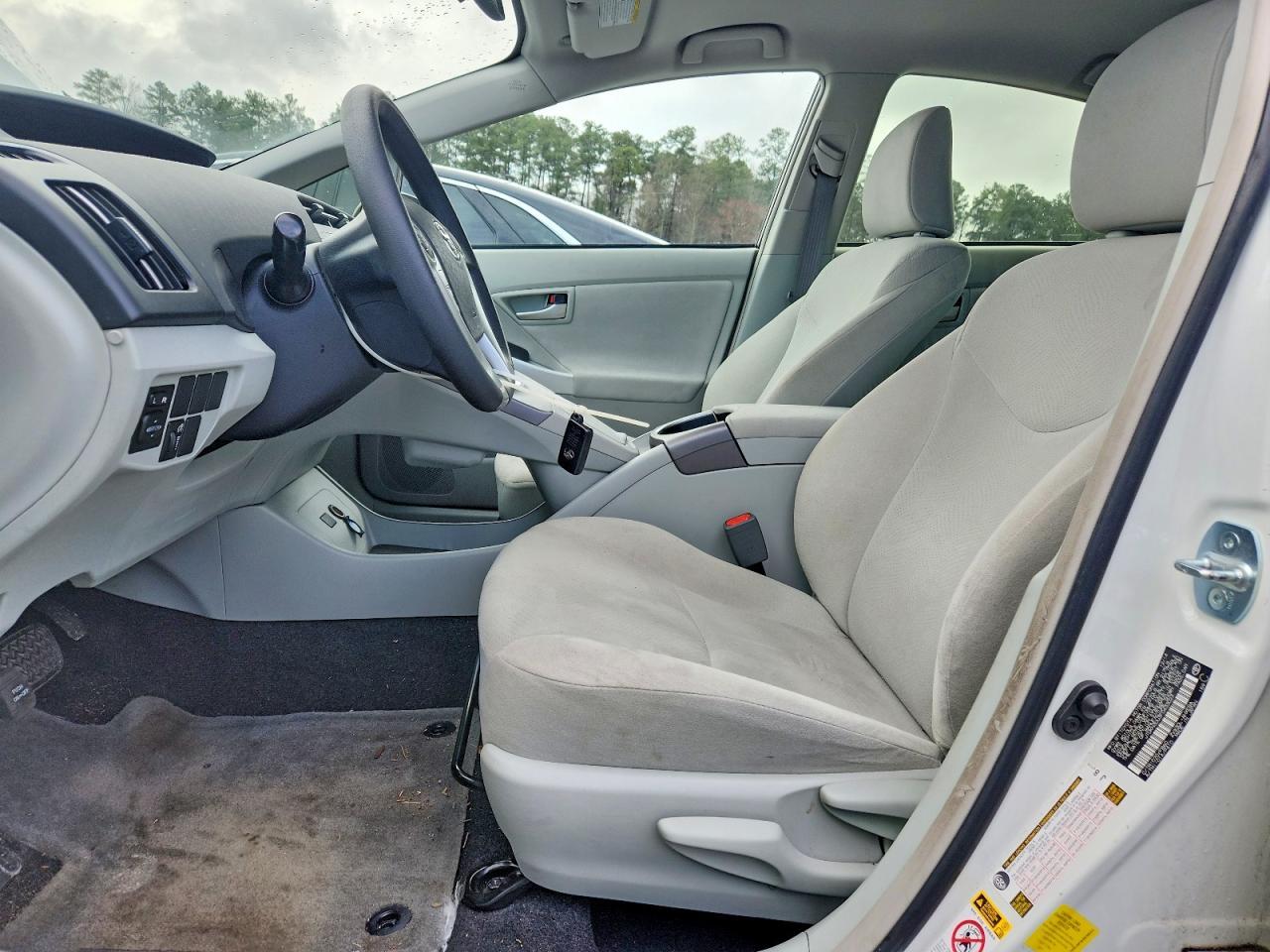2015 TOYOTA PRIUS
