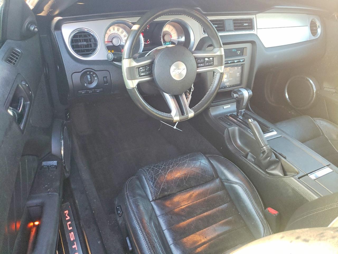 2012 FORD MUSTANG