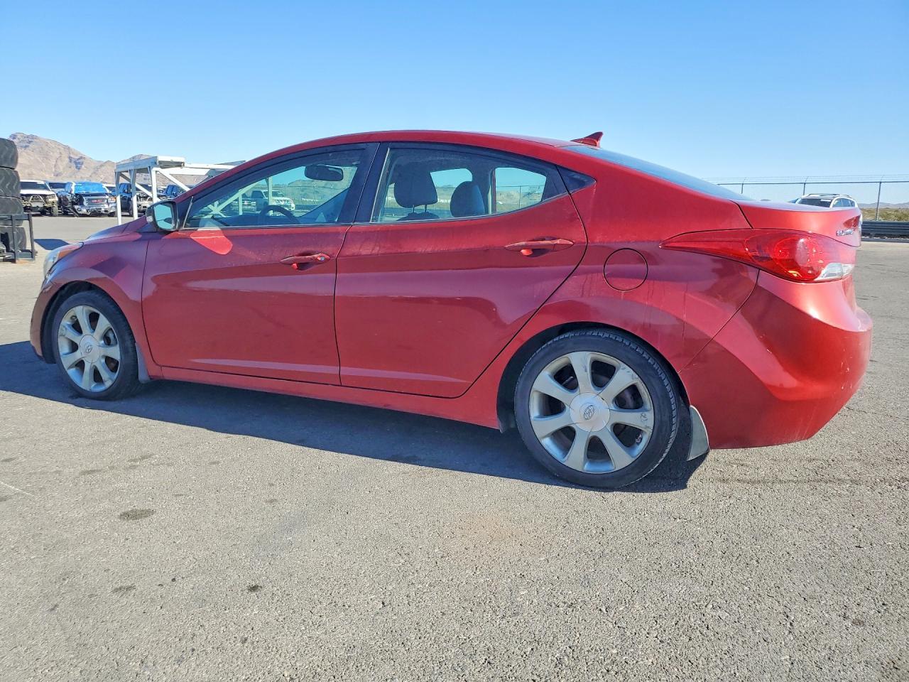 2012 HYUNDAI ELANTRA