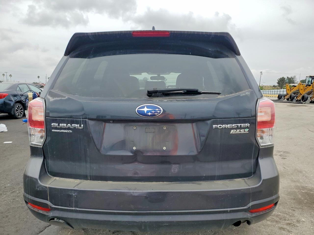 2017 SUBARU FORESTER