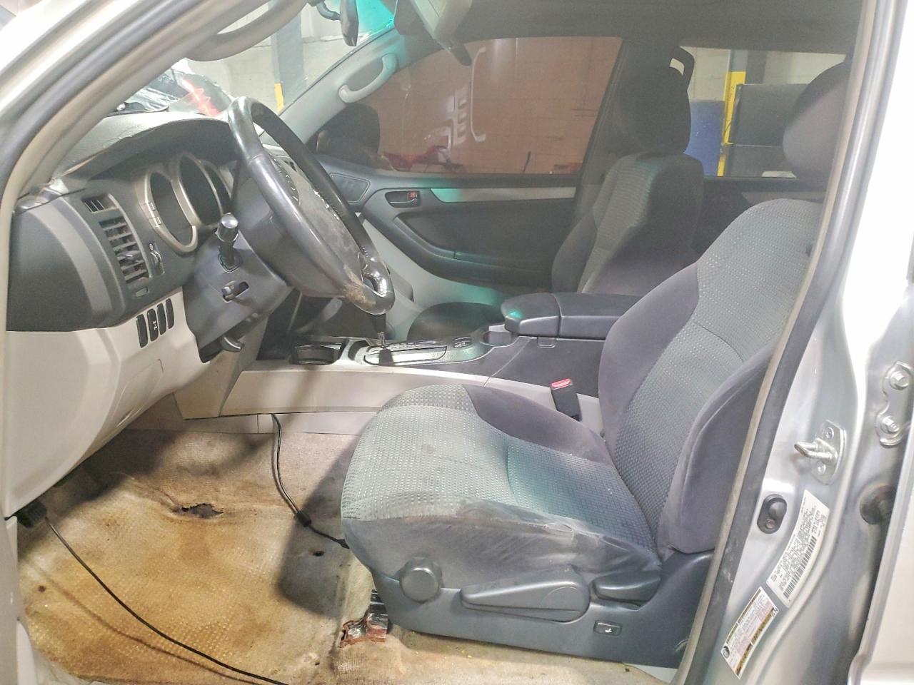 2004 TOYOTA 4Runner
