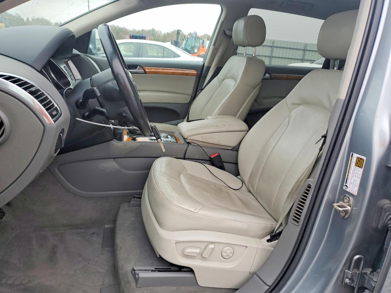 2008 AUDI Q7