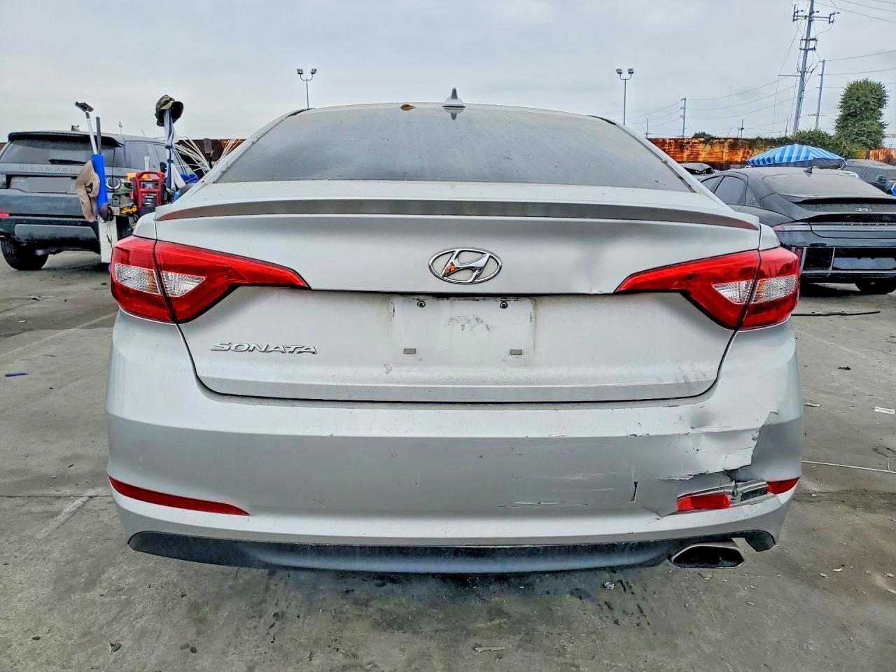 2016 HYUNDAI SONATA