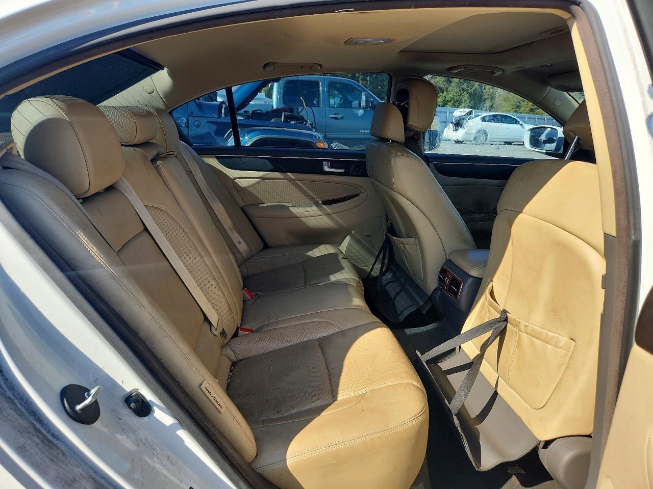 2013 HYUNDAI GENESIS