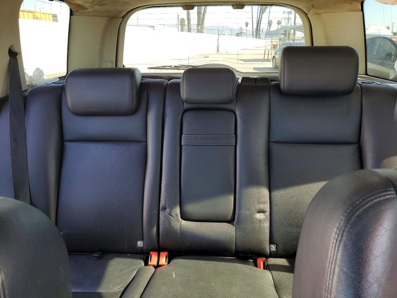 2010 LAND ROVER LR2