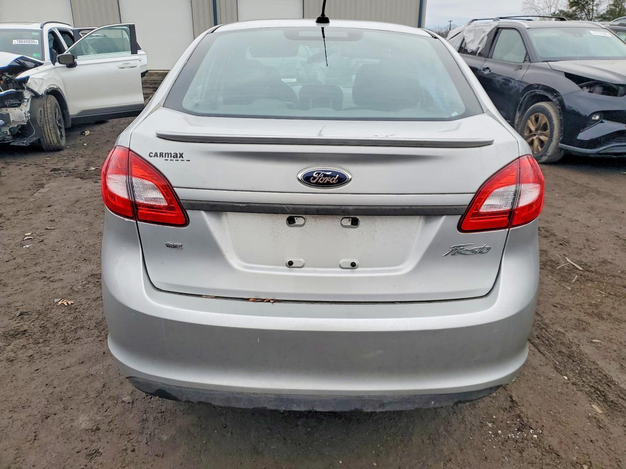 2013 FORD Fiesta