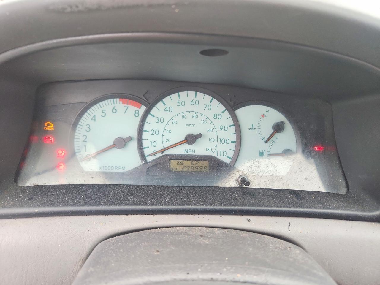2004 TOYOTA COROLLA