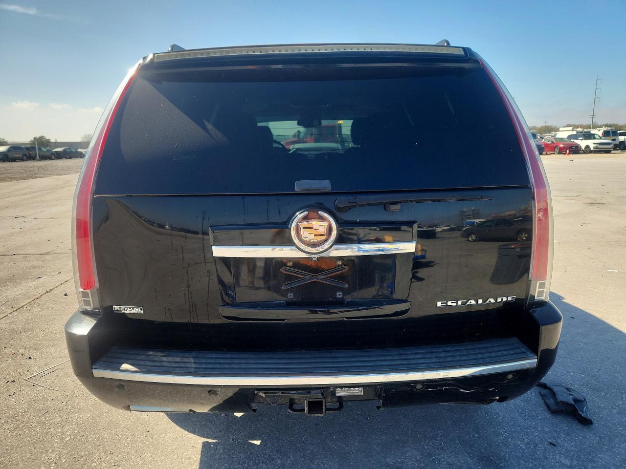 2012 CADILLAC ESCALADE