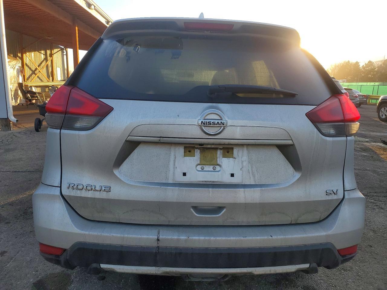 2017 NISSAN ROGUE
