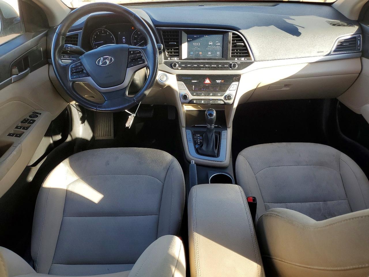 2017 HYUNDAI ELANTRA