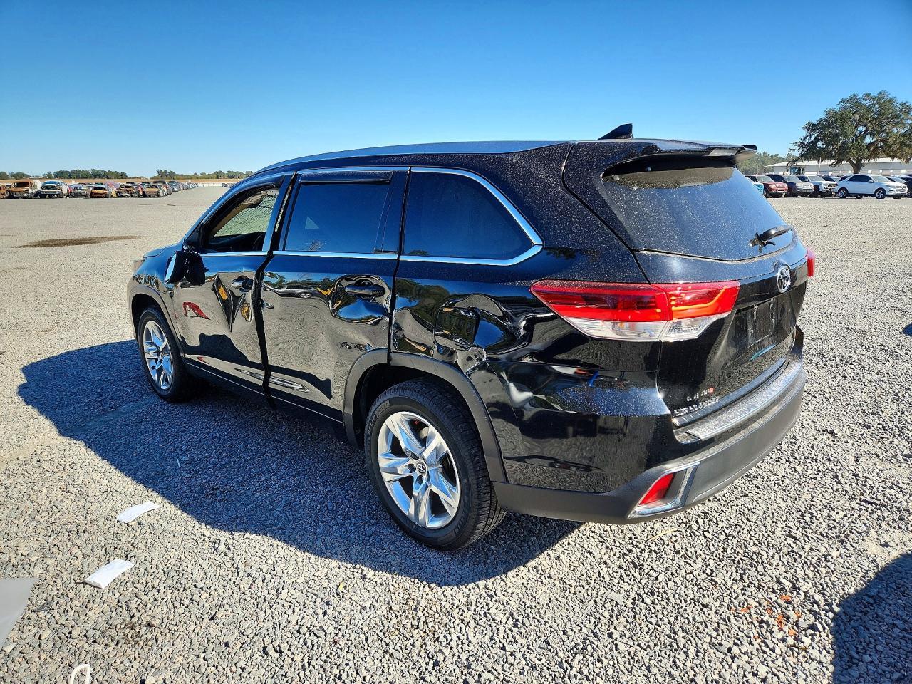 2018 TOYOTA HIGHLANDER