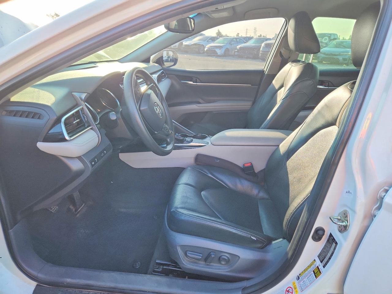 2018 TOYOTA CAMRY