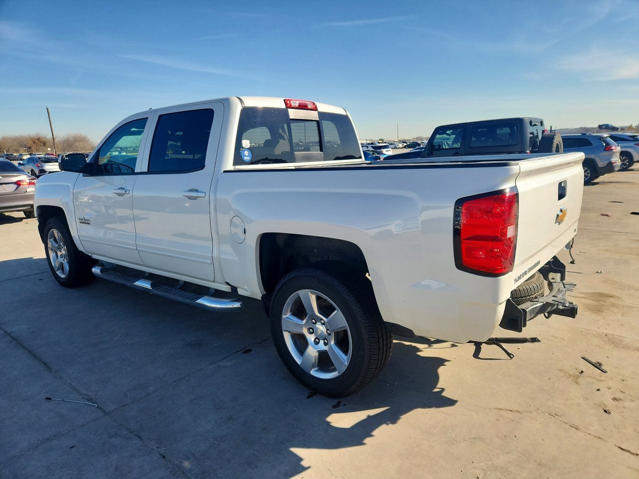 2018 CHEVROLET Silverado