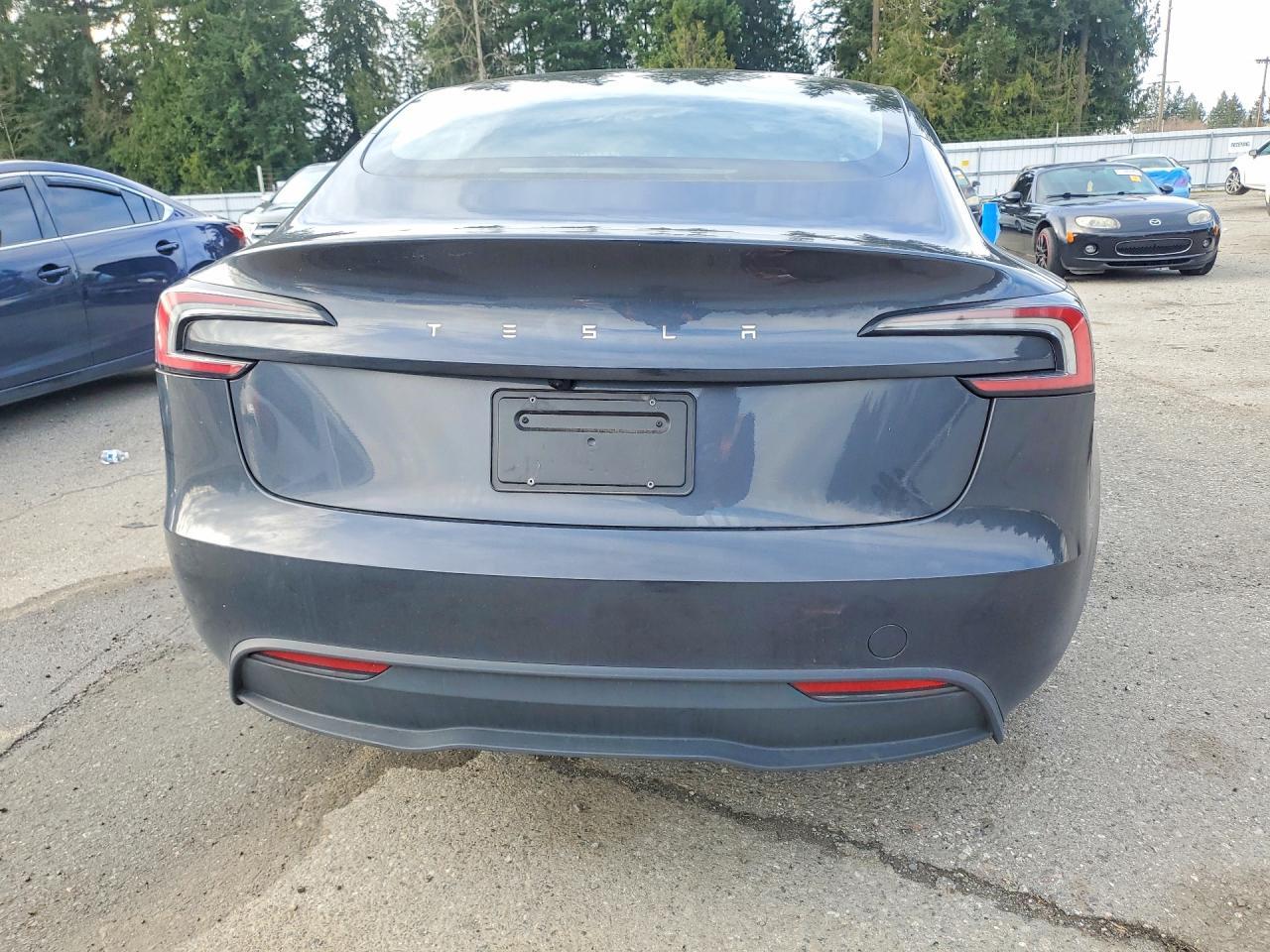 2024 TESLA MODEL 3