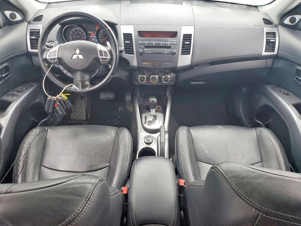 2012 MITSUBISHI outlander