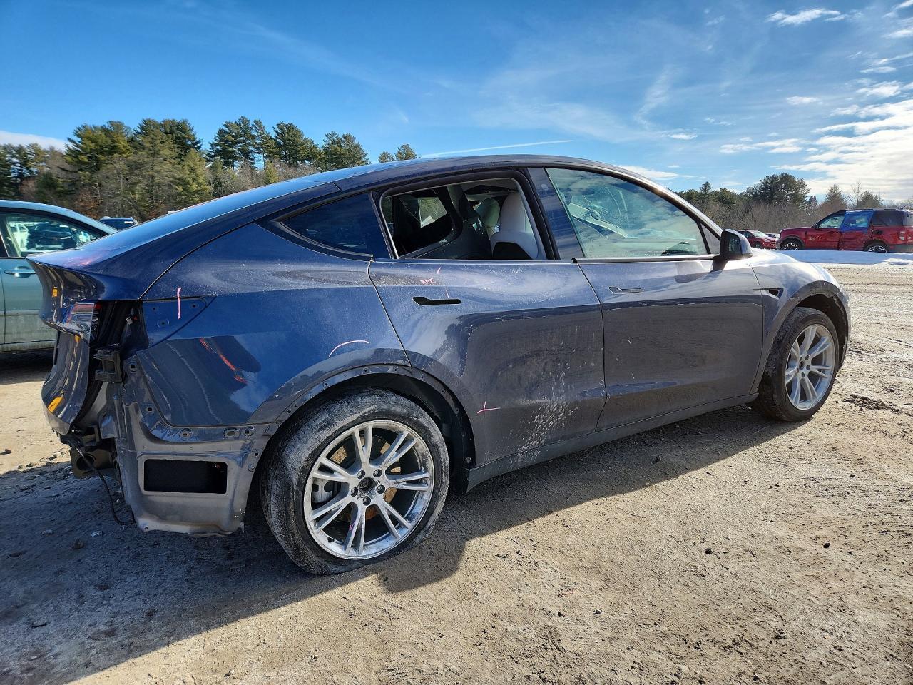 2023 TESLA MODEL Y