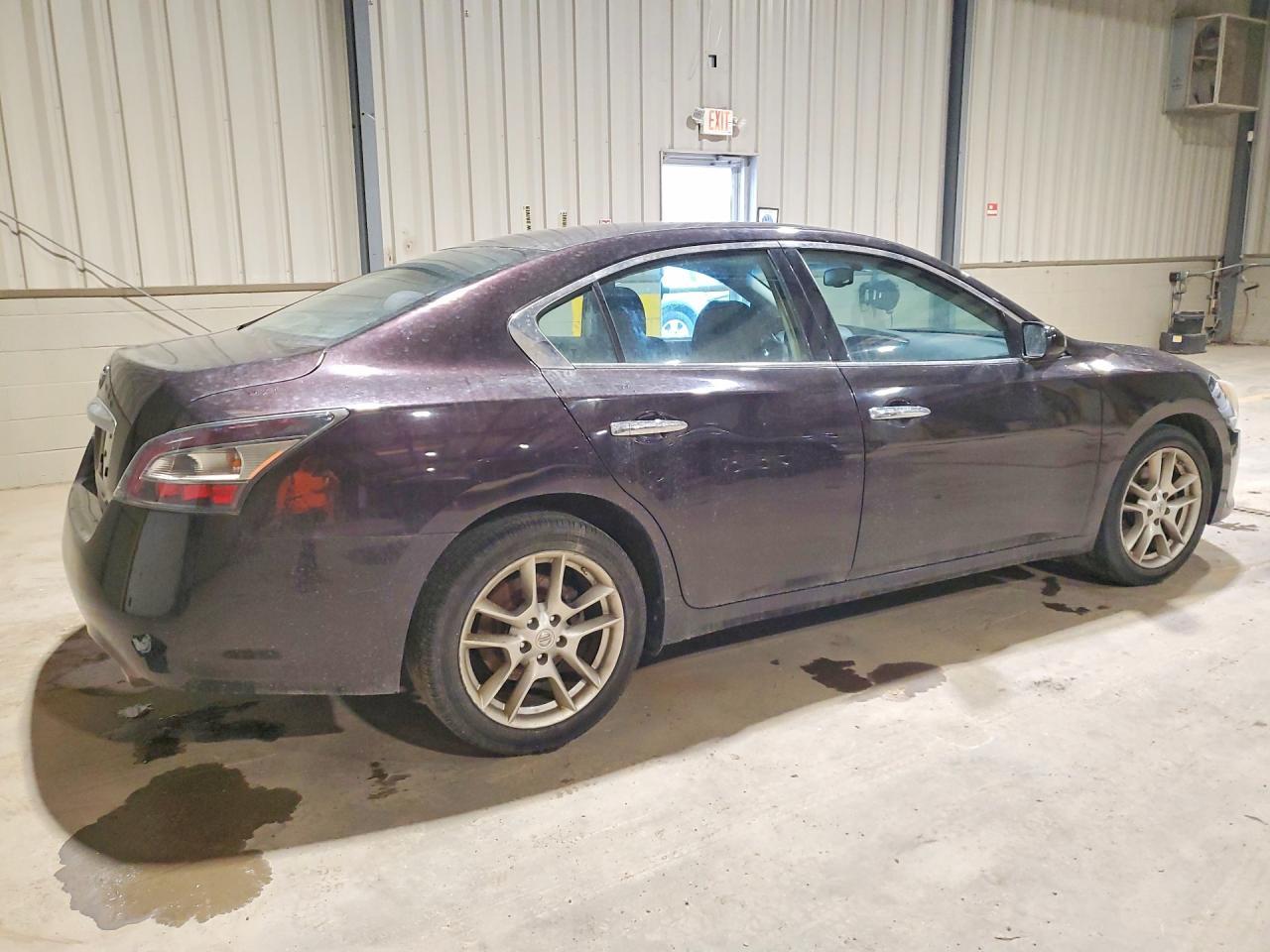 2014 NISSAN Maxima
