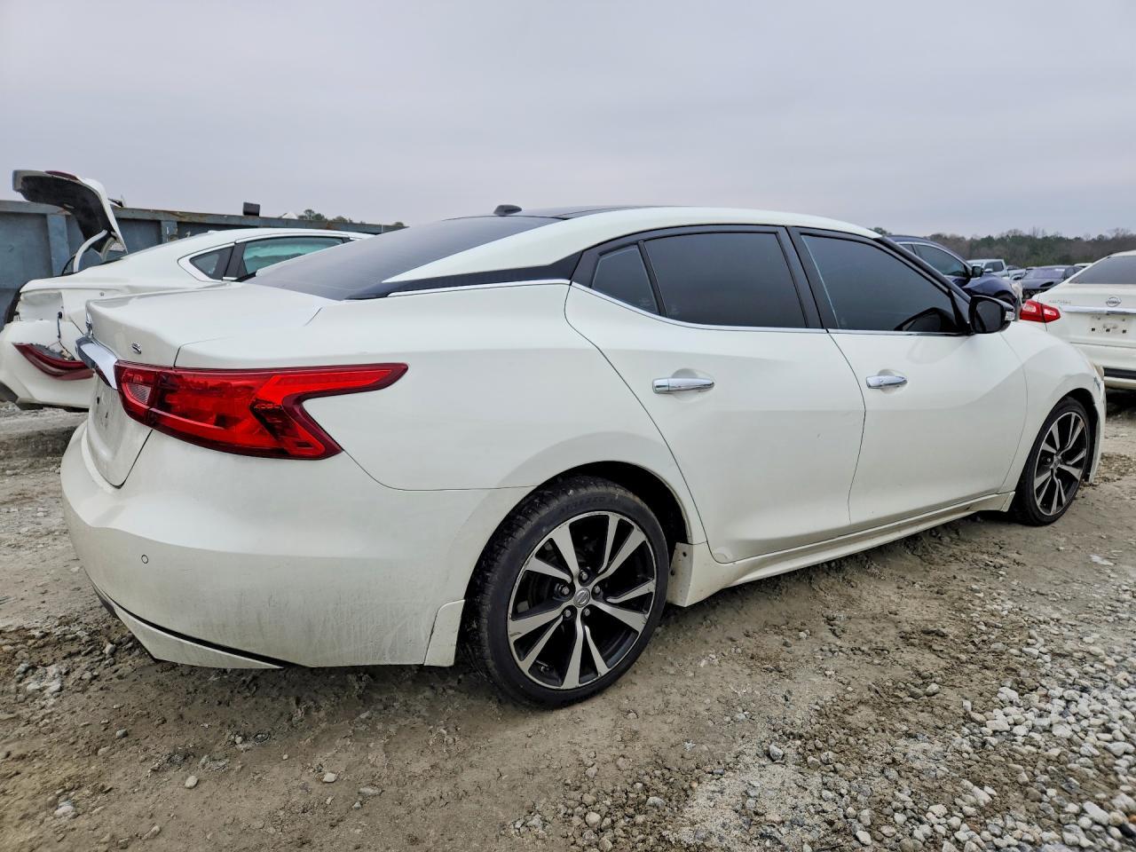 2018 NISSAN Maxima
