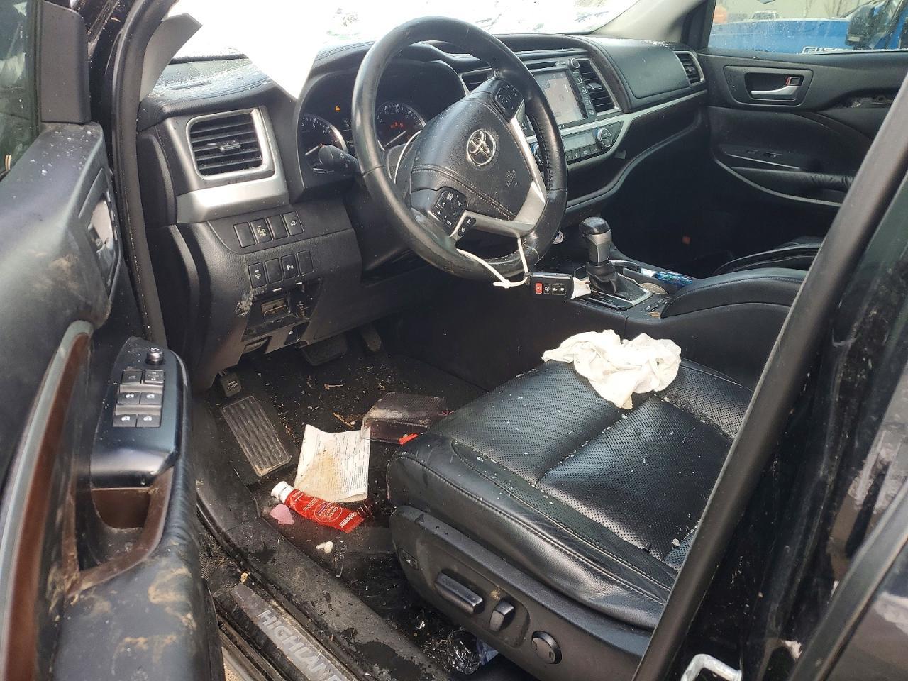 2015 TOYOTA HIGHLANDER