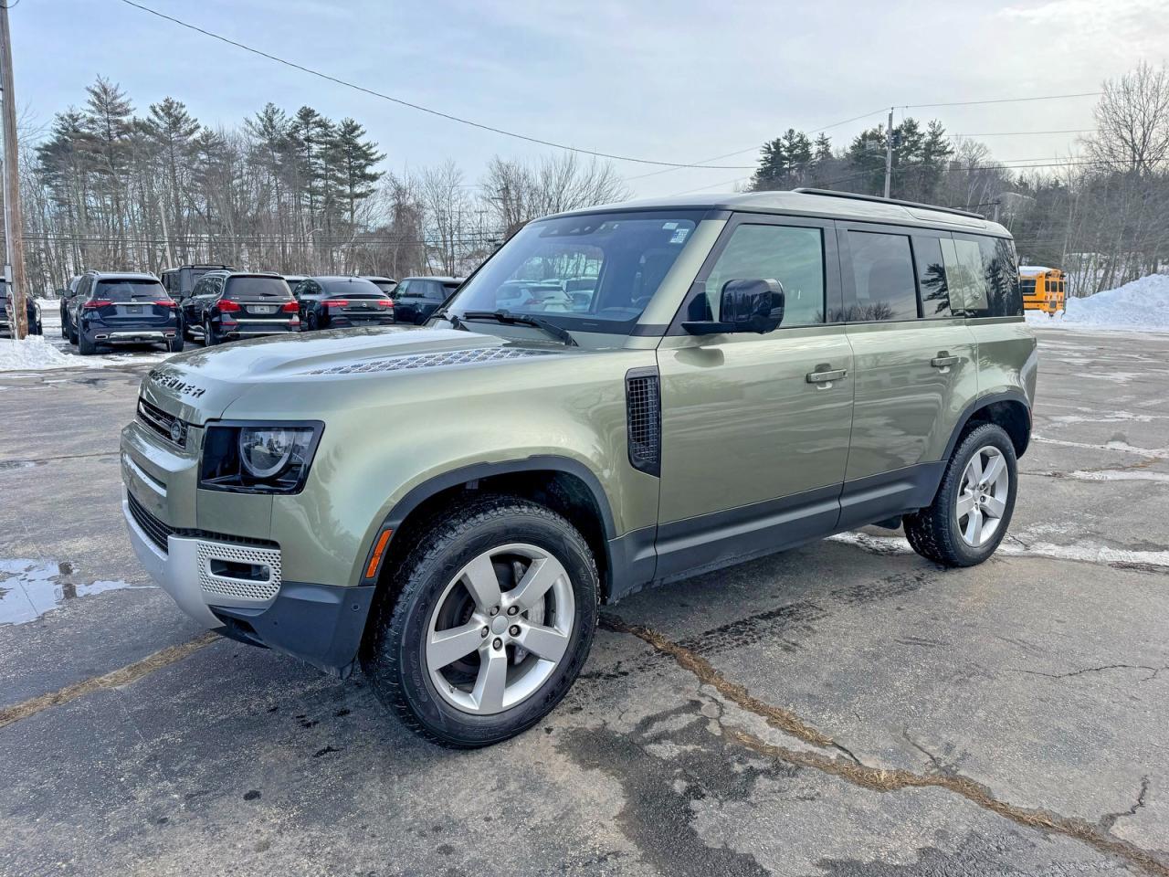 2020 LAND ROVER Defender