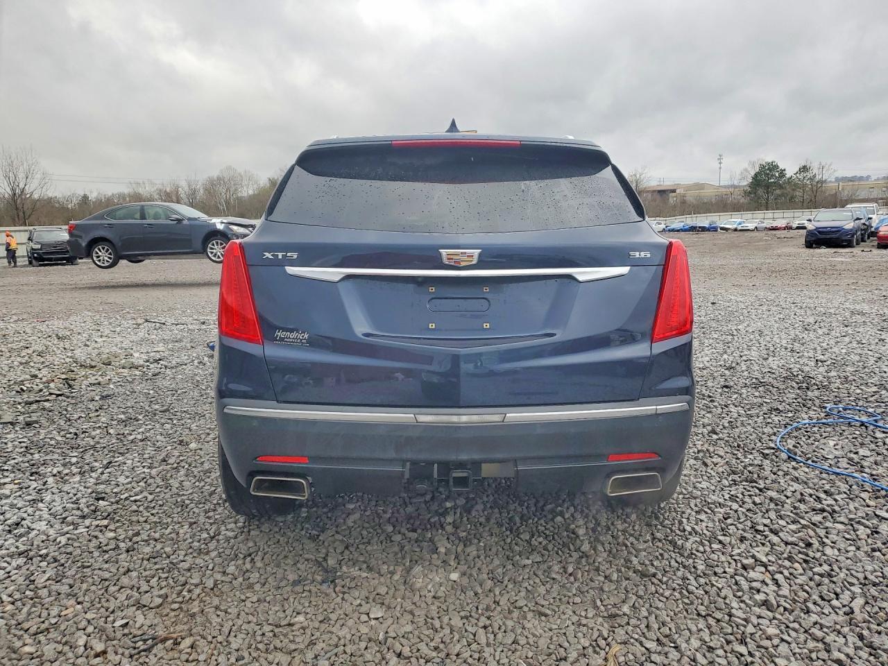 2017 CADILLAC XT5