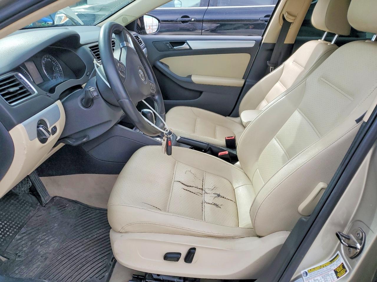 2013 VOLKSWAGEN JETTA