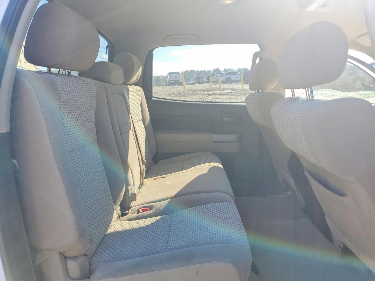 2011 TOYOTA TUNDRA