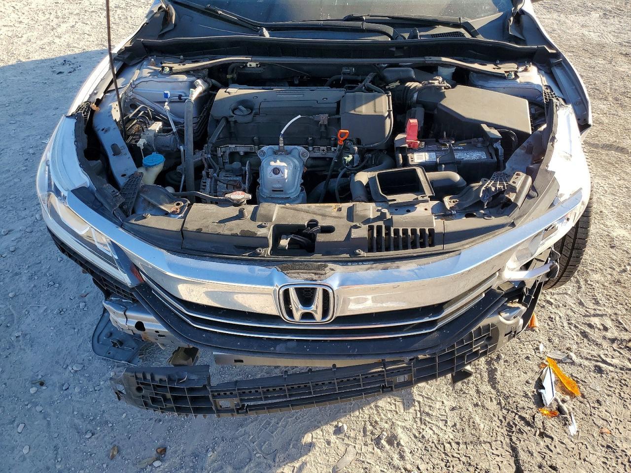 2017 HONDA ACCORD