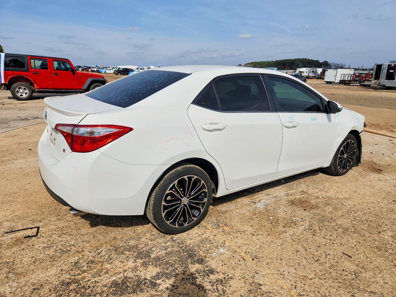 2015 TOYOTA COROLLA
